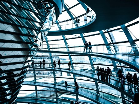 Ein Foto der Kuppel des Deutschen Bundestags