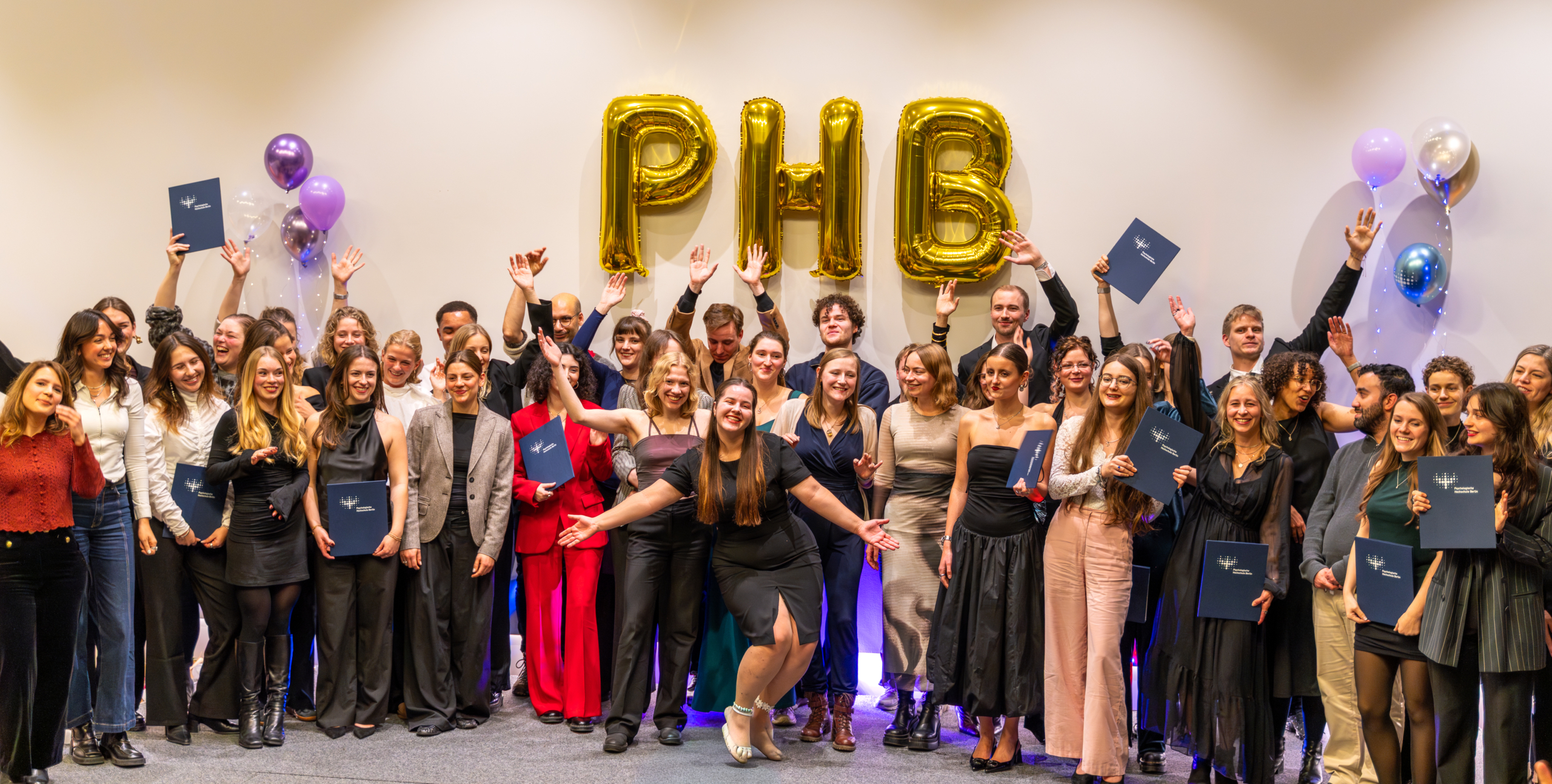 PHB Examensfeier: Foto der diesjährigen Absolvent*innen